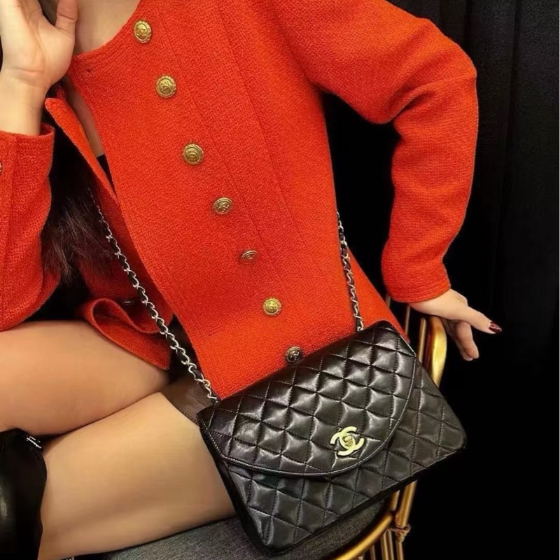 Chanel vintage 朱古力啡色半月包-7