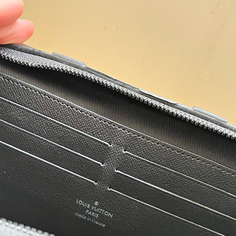 LV trunk斜背包 有新歡所以割愛釋出-9