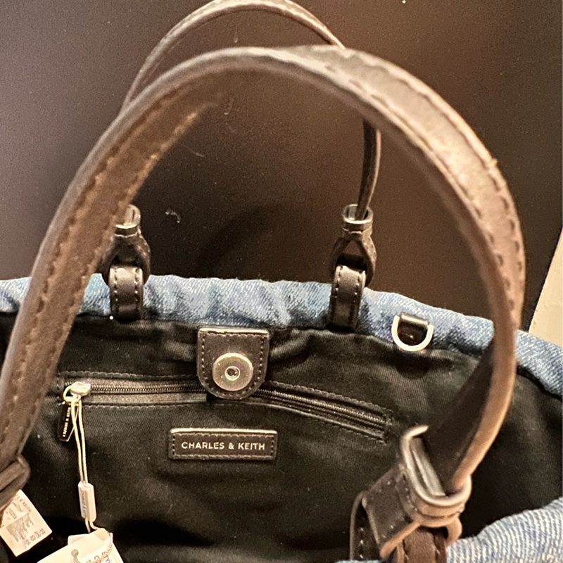 CHARLES & KEITH 2024春新款柔軟牛仔手提包(小托特)-6