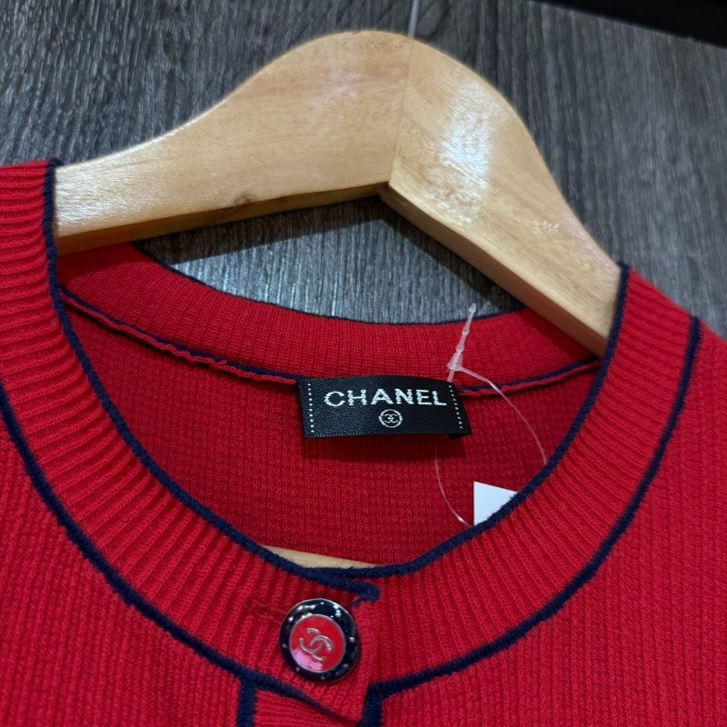 【美收精品】CHANEL 紅色鈕扣無袖背心 1-972-5