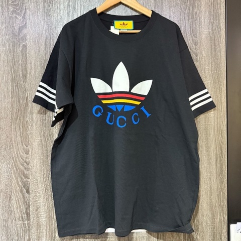 【美收精品】GUCCI ADIDAS聯名三葉草黑色短袖上衣 2-404