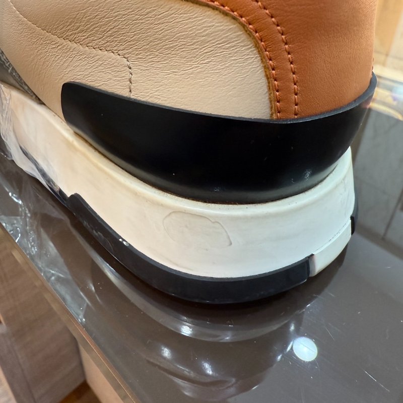 HERMES Trail拚色運動鞋-13