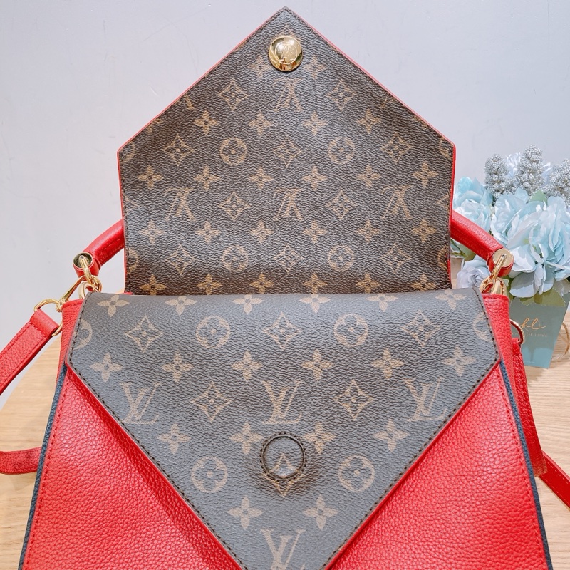 TW4257 Louis Vuitton LV 路易威登紅色拼老花手提斜挎包-21