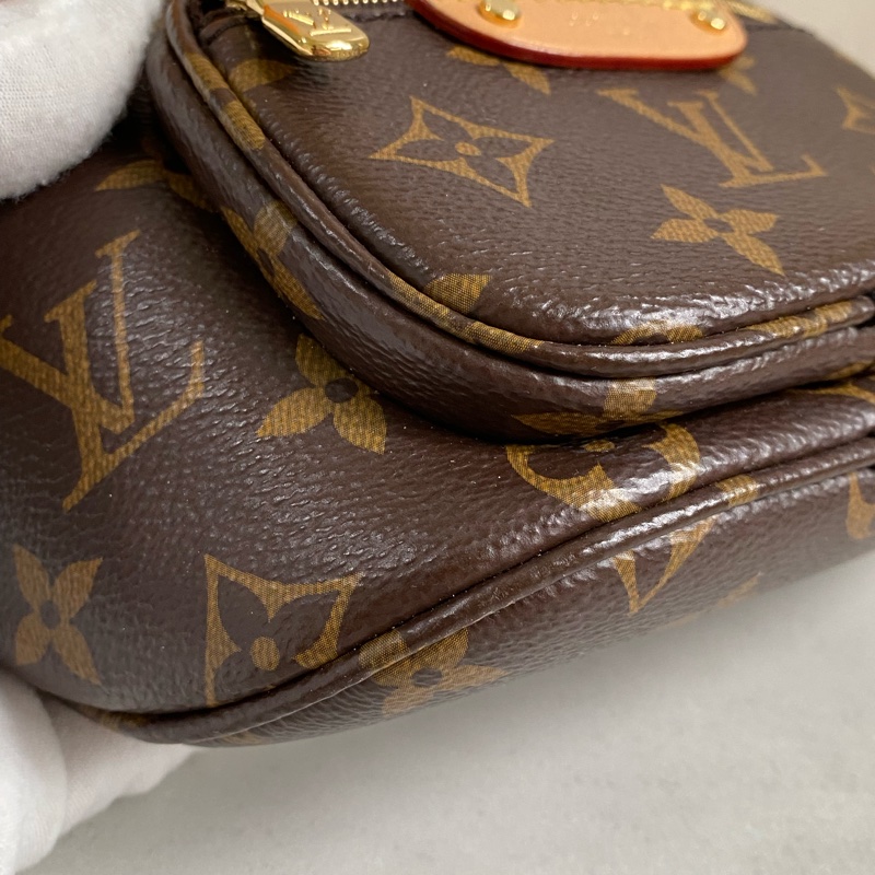 LV Mini bumbag 經典系列Monogram 腰包 / 胸背包-9