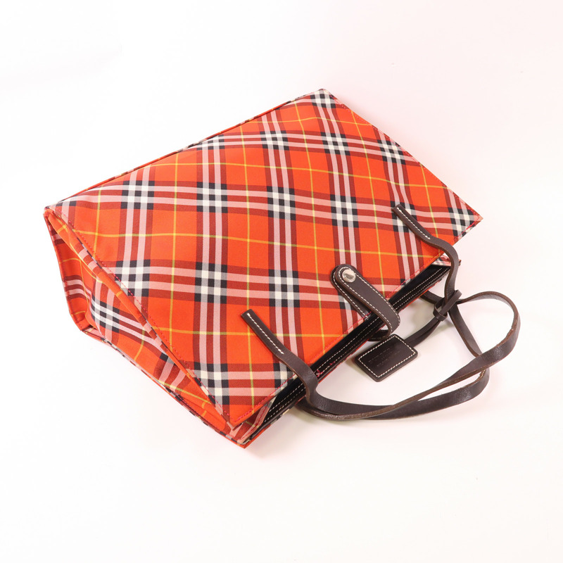BURBERRY 尼龍Hand Bag銀扣手挽袋-8