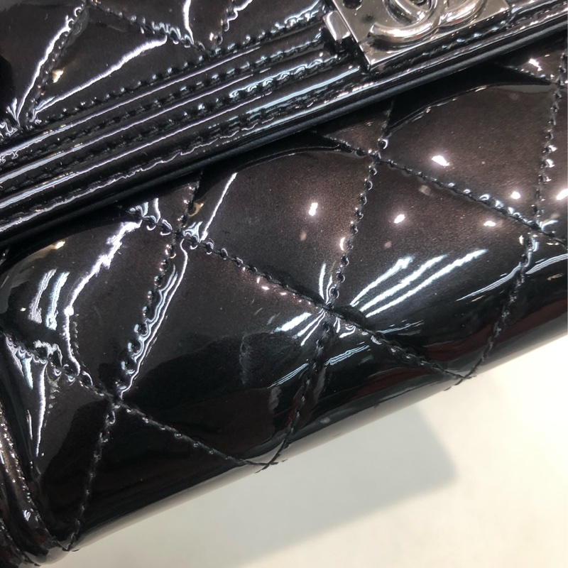 Chanel 漆皮長銀包XB188-7