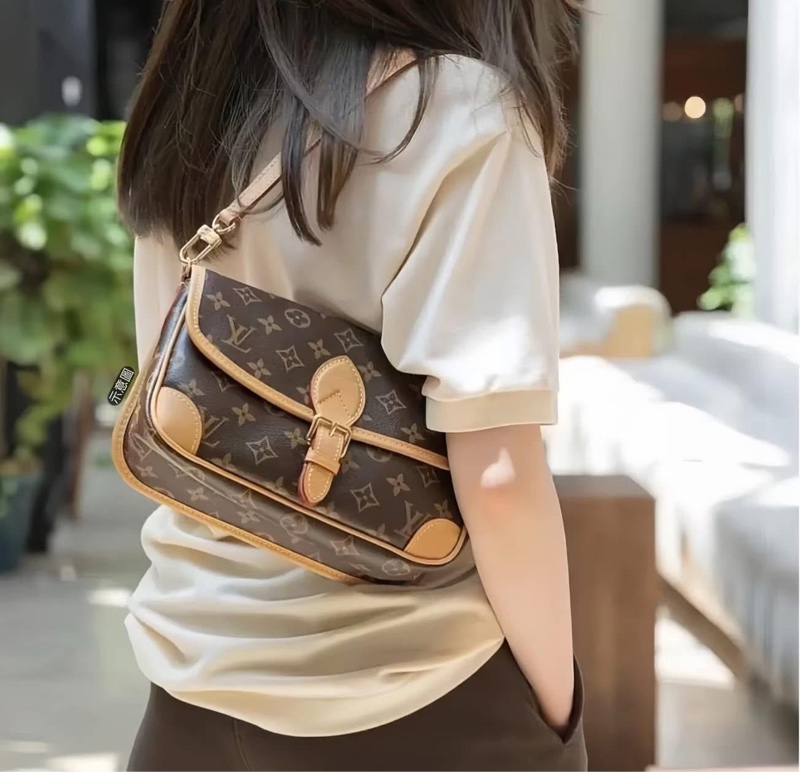 #LV #法棍包 M45985 #芯片款 #部分膠膜還在-0