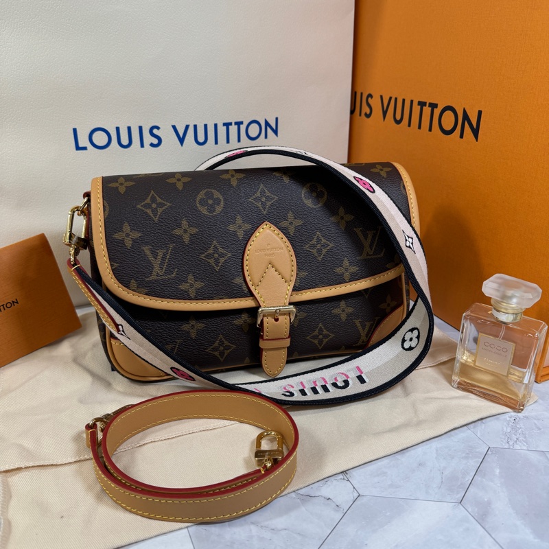 #LV #法棍包 M45985 #芯片款 #部分膠膜還在-8