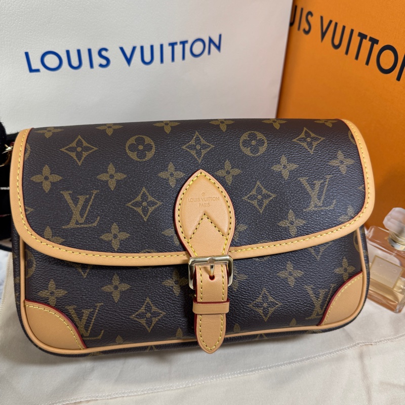 #LV #法棍包 M45985 #芯片款 #部分膠膜還在-10