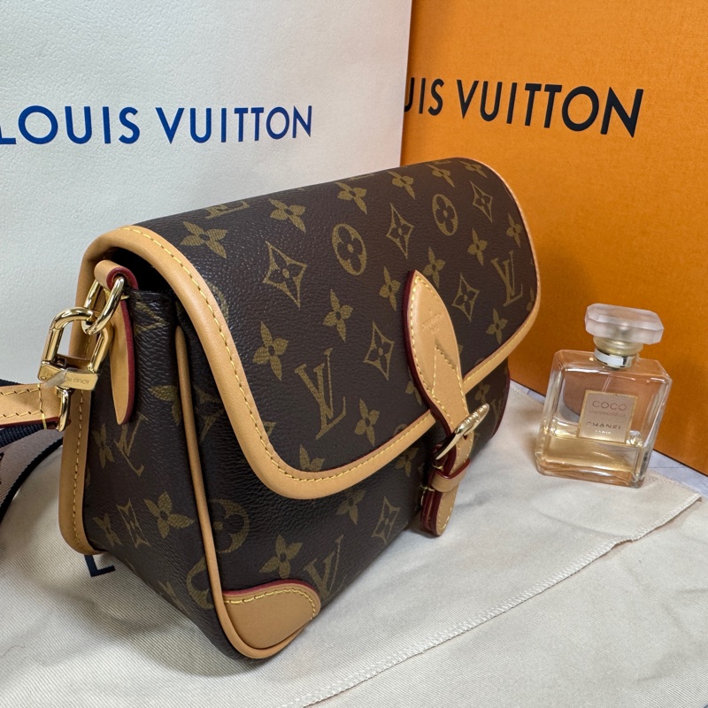 #LV #法棍包 M45985 #芯片款 #部分膠膜還在-11