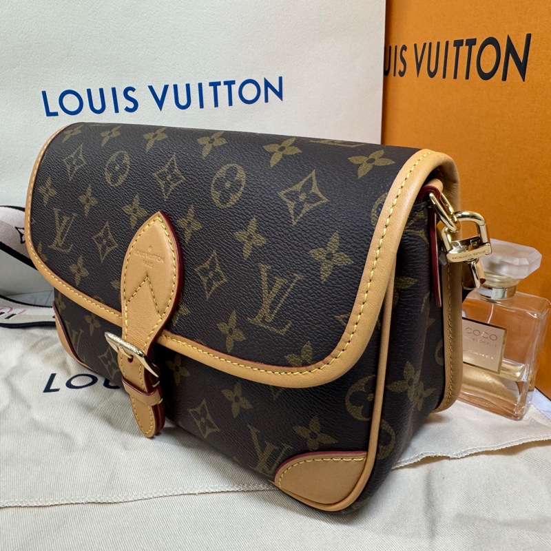 #LV #法棍包 M45985 #芯片款 #部分膠膜還在-12