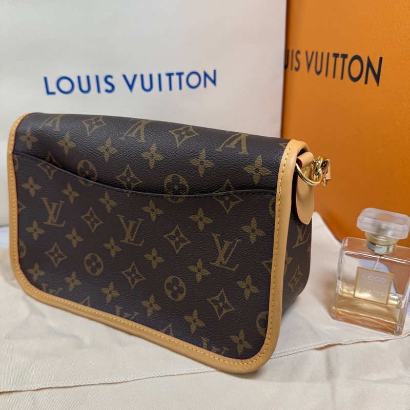 #LV #法棍包 M45985 #芯片款 #部分膠膜還在-15