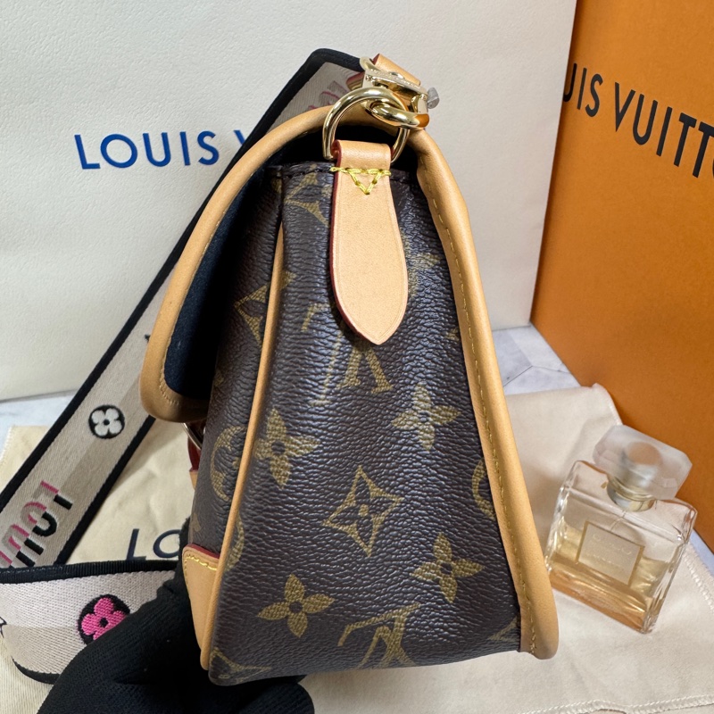 #LV #法棍包 M45985 #芯片款 #部分膠膜還在-17