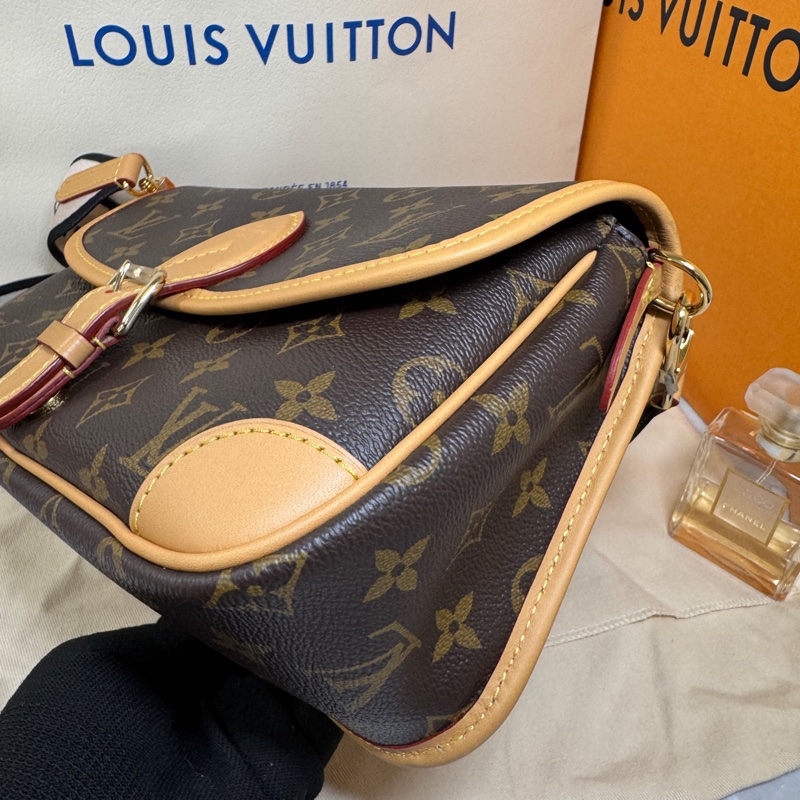 #LV #法棍包 M45985 #芯片款 #部分膠膜還在-21