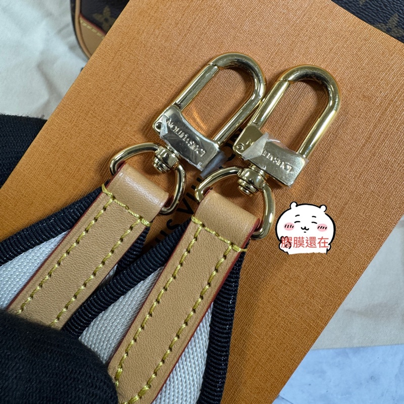 #LV #法棍包 M45985 #芯片款 #部分膠膜還在-38