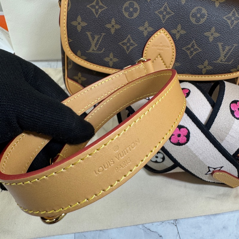 #LV #法棍包 M45985 #芯片款 #部分膠膜還在-42