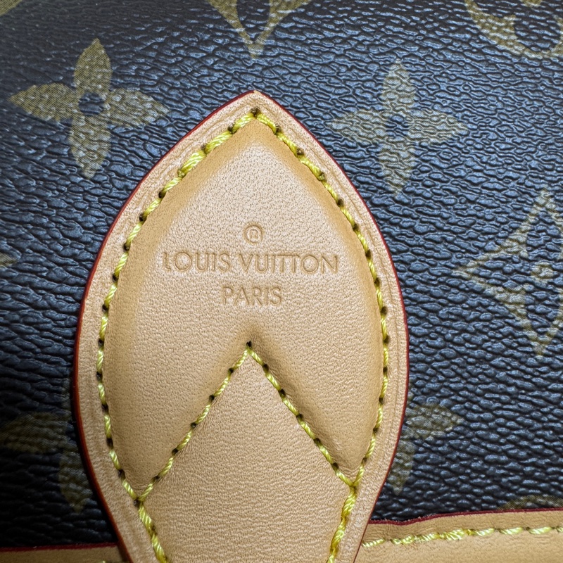 #LV #法棍包 M45985 #芯片款 #部分膠膜還在-50