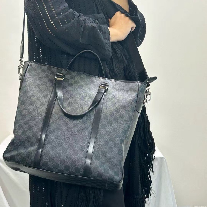 「JL精品代購」9新 louis vuitton 2way黑銀棋盤格男士斜背托特包-2