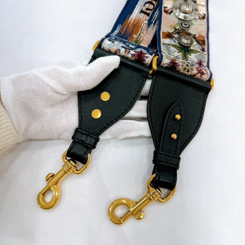 莉亞精品♡Dior刺繡背袋 九新美品-6