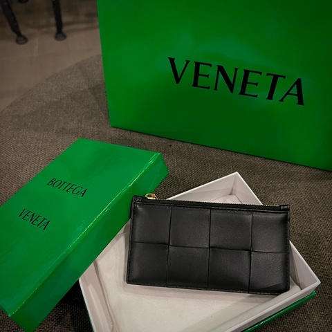 📢二手近新 奢而不浮的極簡美學🖤Bottega Veneta BV 新款大格紋編織拉鍊零錢卡包 正品