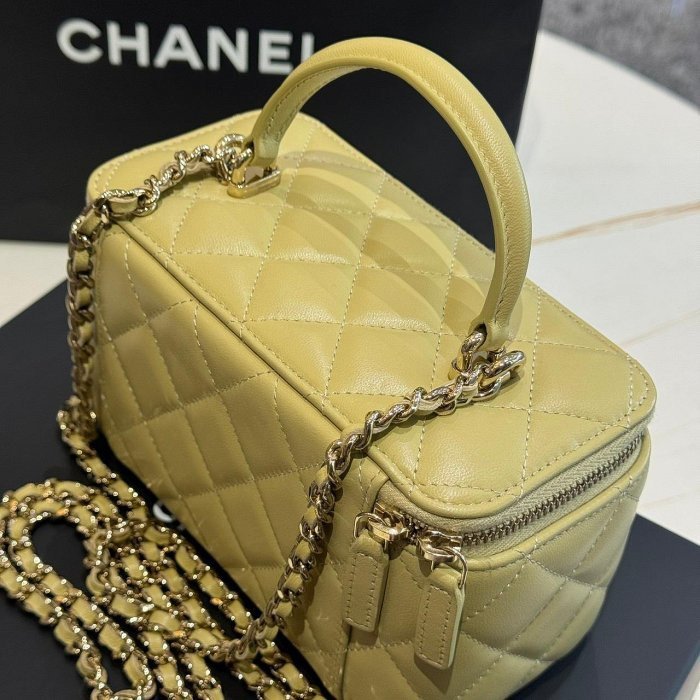 *SHIHNA名牌精品* CHANEL 小羊皮長型化妝鍊帶包-2