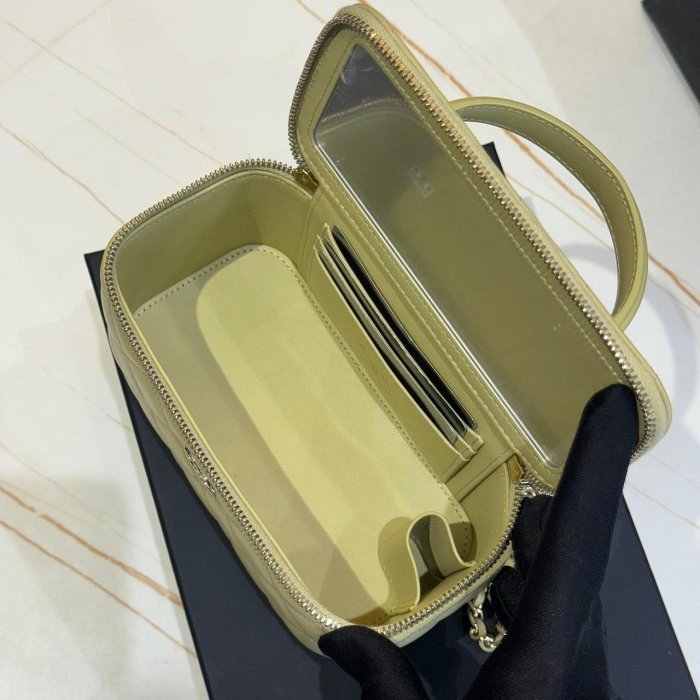 *SHIHNA名牌精品* CHANEL 小羊皮長型化妝鍊帶包-5