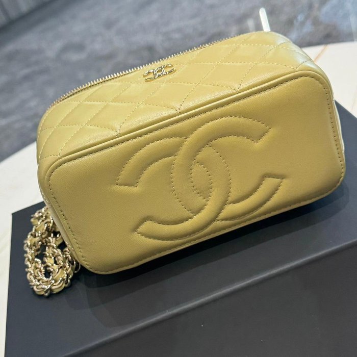*SHIHNA名牌精品* CHANEL 小羊皮長型化妝鍊帶包-7