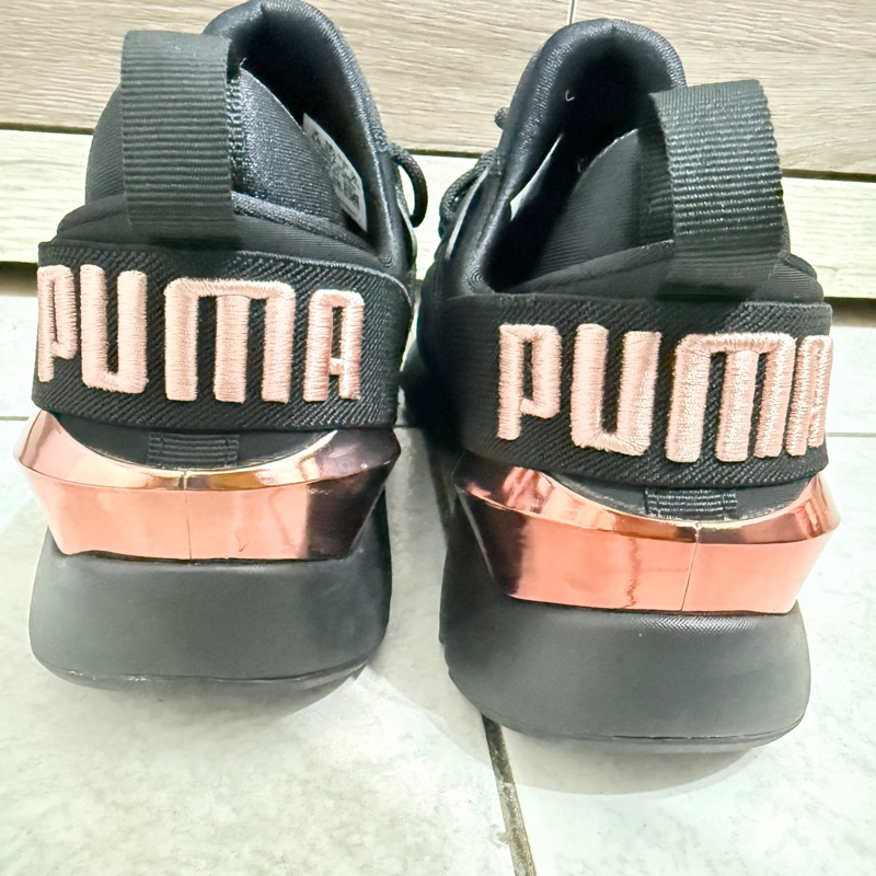 Puma玫瑰金運動女鞋約9.8成新-1