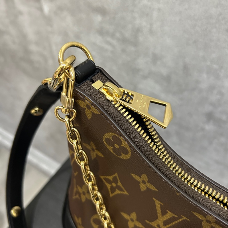 全新 LV黑牛角包-3