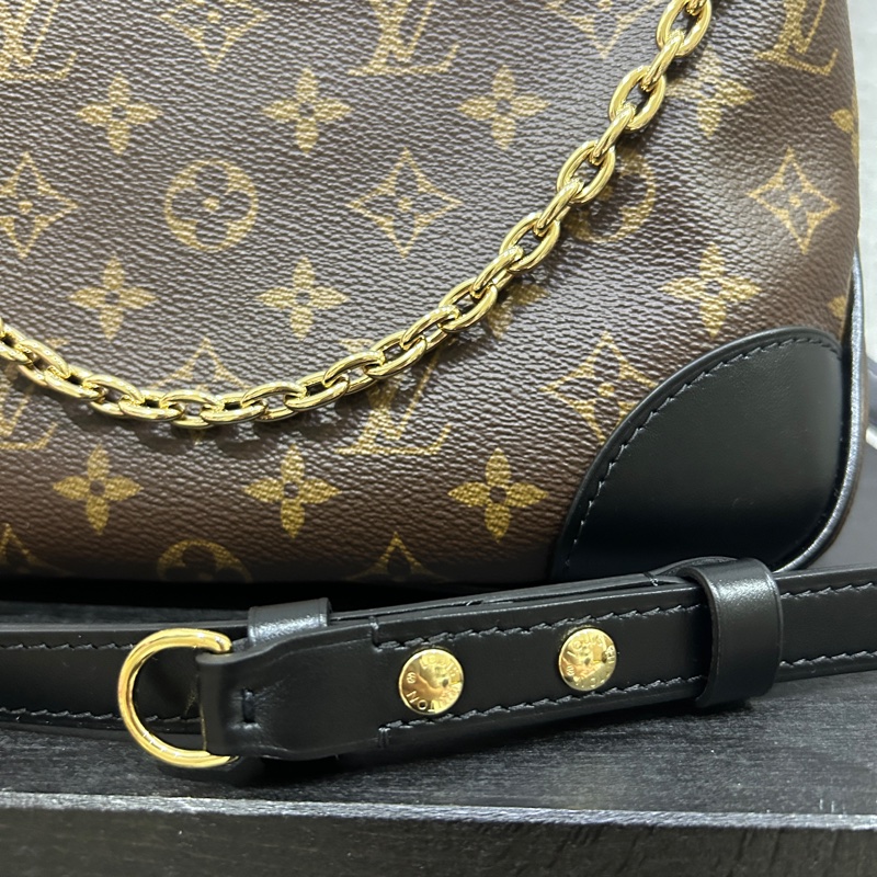 全新 LV黑牛角包-5