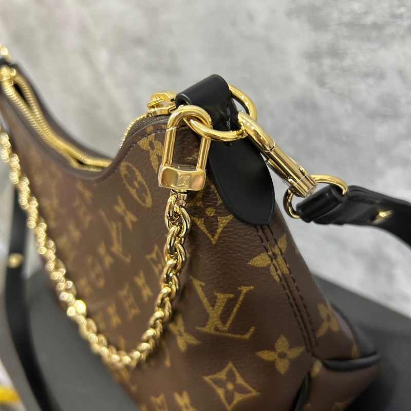 全新 LV黑牛角包-17