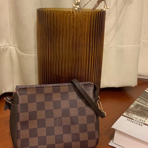 LV 棋盤格小方包