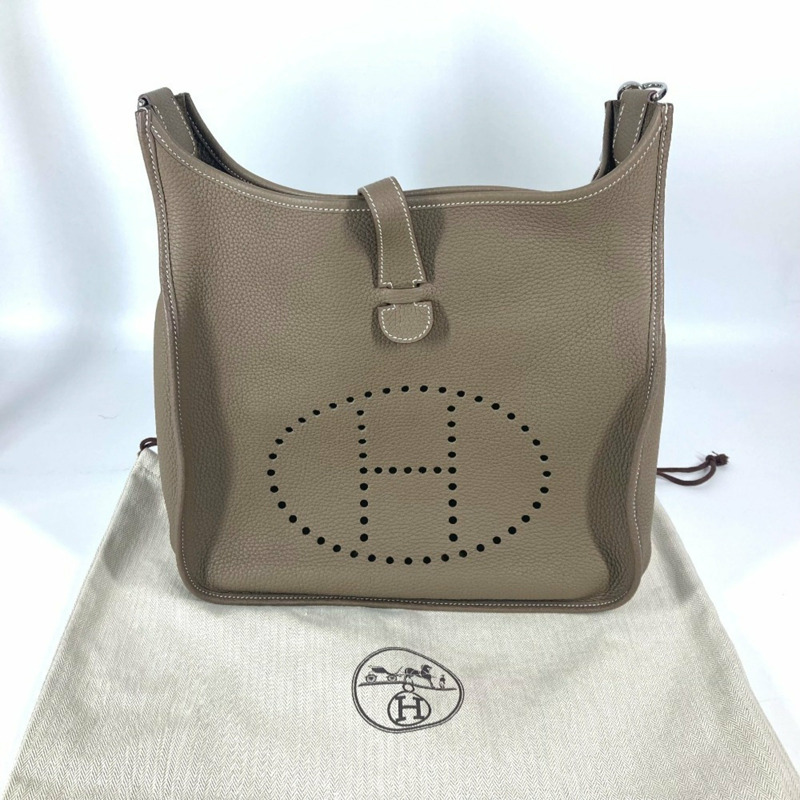 HERMES 愛馬仕 Evelyn 3 GM 包 H 穿孔標誌斜背包單肩包 Taurillon Clemence 男款女 Etoupe 米色-17