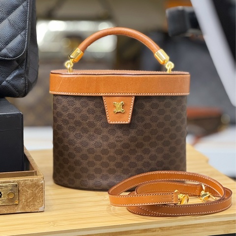 上架中🔑Celine 老花中古盒子包