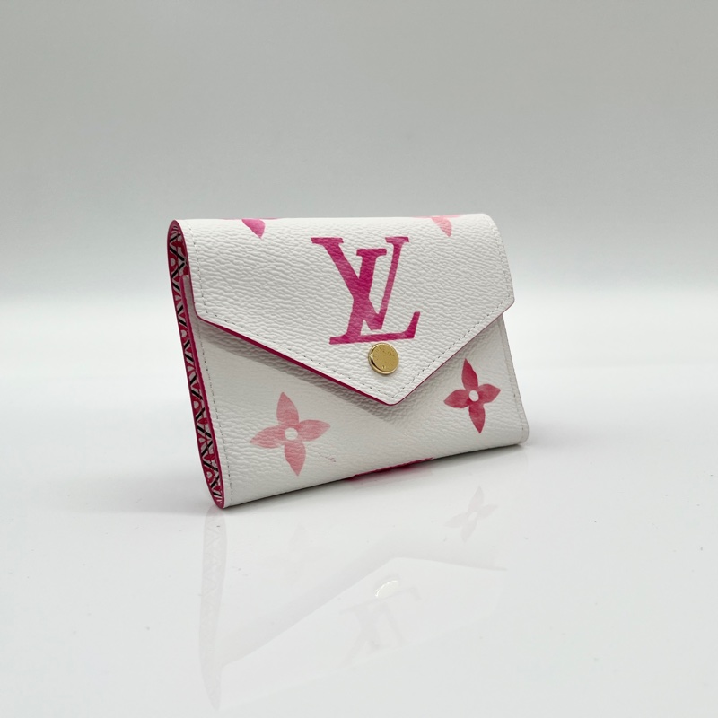 Louis Vuitton M82406 by the Pool Portefeuille Victorine 白粉色短夾-0
