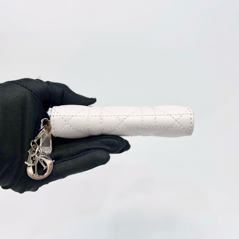 DIOR白金籐格紋羊皮LadyDior Voyageurㄇ拉卡包S0985ONMJ-4