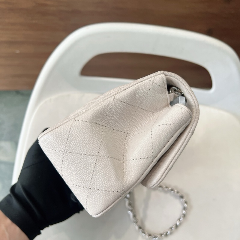 Chanel Mini Square 17 香奈兒 方胖子 荔枝牛皮 象牙白銀扣-3