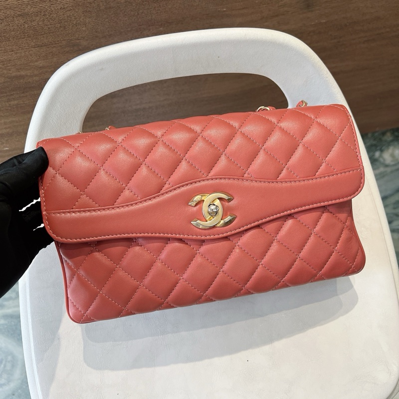 Chanel 香奈兒 季節款風琴包 羊皮金扣-0