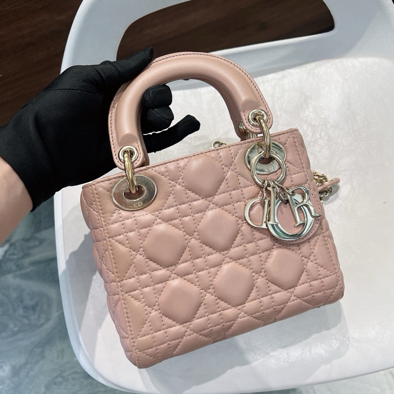 Lady Dior 藕粉色羊皮三格金扣mini-1