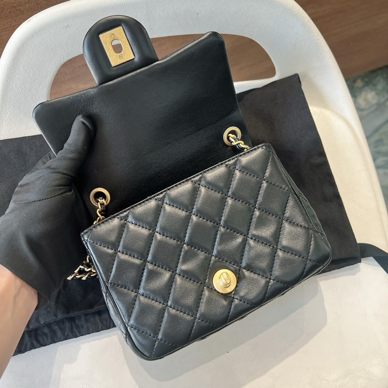 Chanel Mini Square 香奈兒 方胖子 黑色羊皮 核桃金球 22S-6