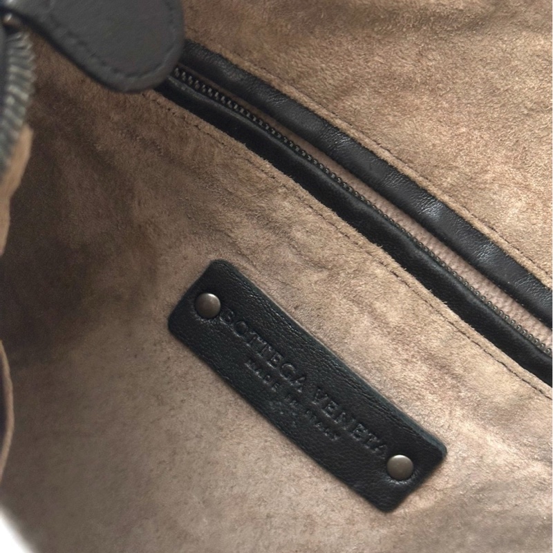 BOTTEGA VENETA 葆蝶家 單肩包 斜挎包 小牛皮 黑色-12