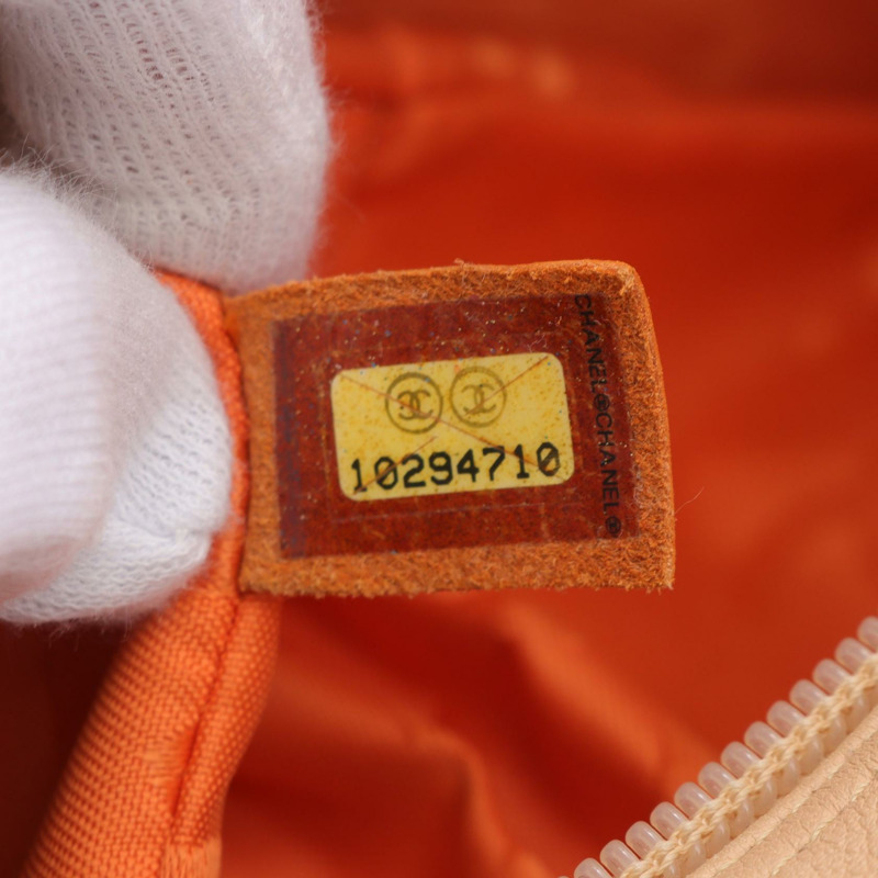 CHANEL Cambon Ligne 保齡球單肩包 A25171 漆皮米色 SHW CC Coco-4