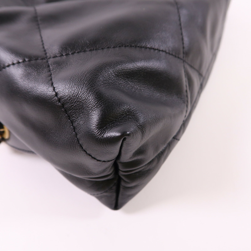 CHANEL 羊皮皮革C22 BackPack金扣鏈帶背包-9