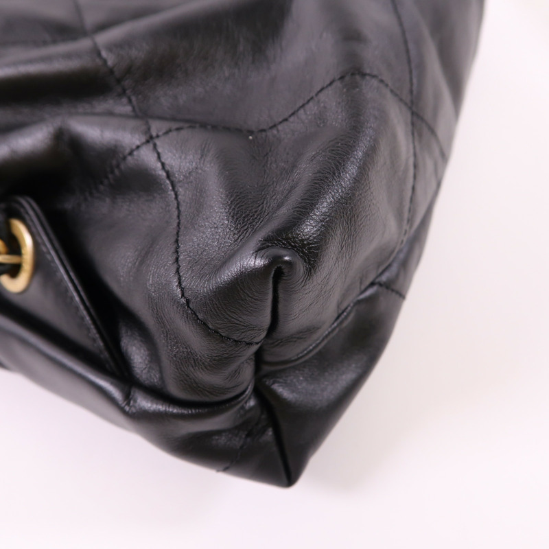 CHANEL 羊皮皮革C22 BackPack金扣鏈帶背包-11