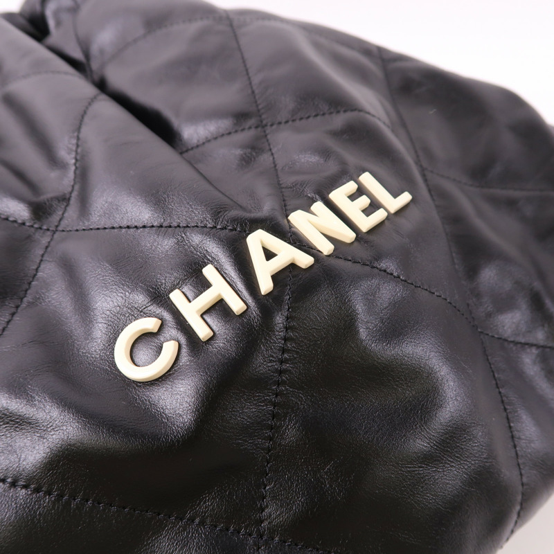 CHANEL 羊皮皮革C22 BackPack金扣鏈帶背包-13