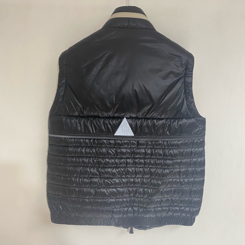 促銷品 Moncler -Gumiane Vest Down Gilet 羽絨馬甲 黑色 米白色-1