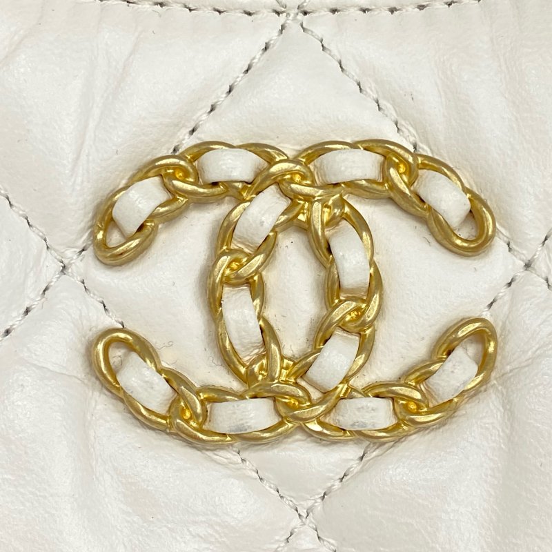 △ Chanel 香奈兒 Hobo White Calfskin Gold Tone Metal Chain Shoulder Bag AS4422 白色小牛皮金色金屬鏈條肩背袋 AS4422 -257009469-7