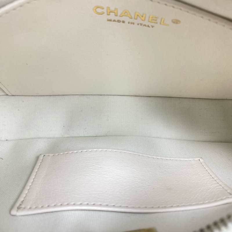 △ Chanel 香奈兒 Hobo White Calfskin Gold Tone Metal Chain Shoulder Bag AS4422 白色小牛皮金色金屬鏈條肩背袋 AS4422 -257009469-16