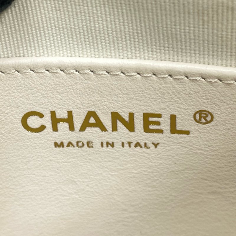 △ Chanel 香奈兒 Hobo White Calfskin Gold Tone Metal Chain Shoulder Bag AS4422 白色小牛皮金色金屬鏈條肩背袋 AS4422 -257009469-17