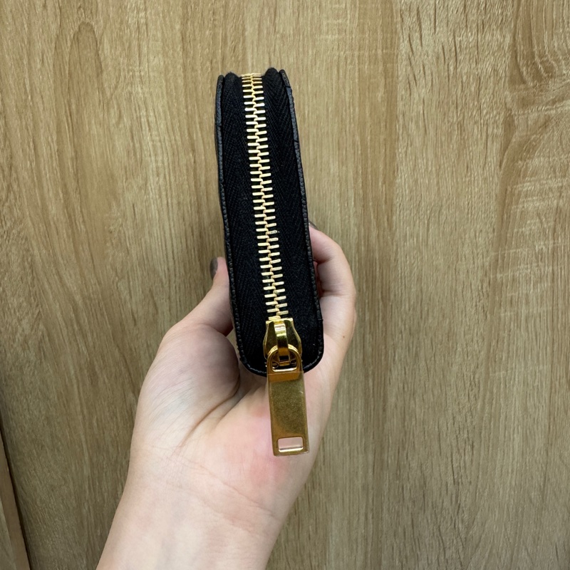 YSL 黑魚子醬霧金釦拉鍊長夾 離櫃品❤️-2